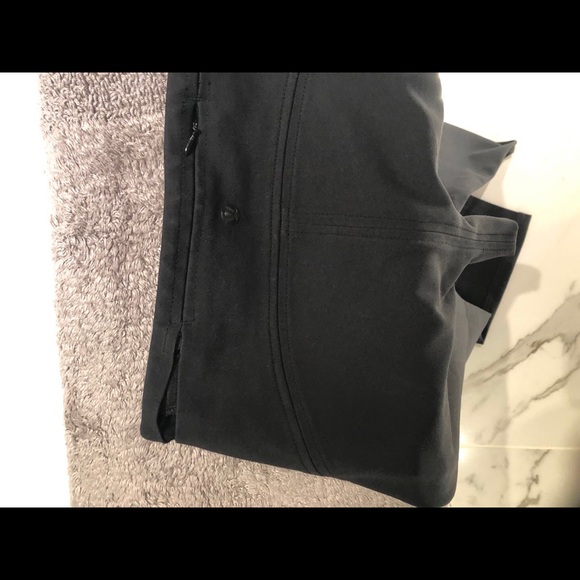 Black Lululemon here to there high rise pants - Picture 3 of 3